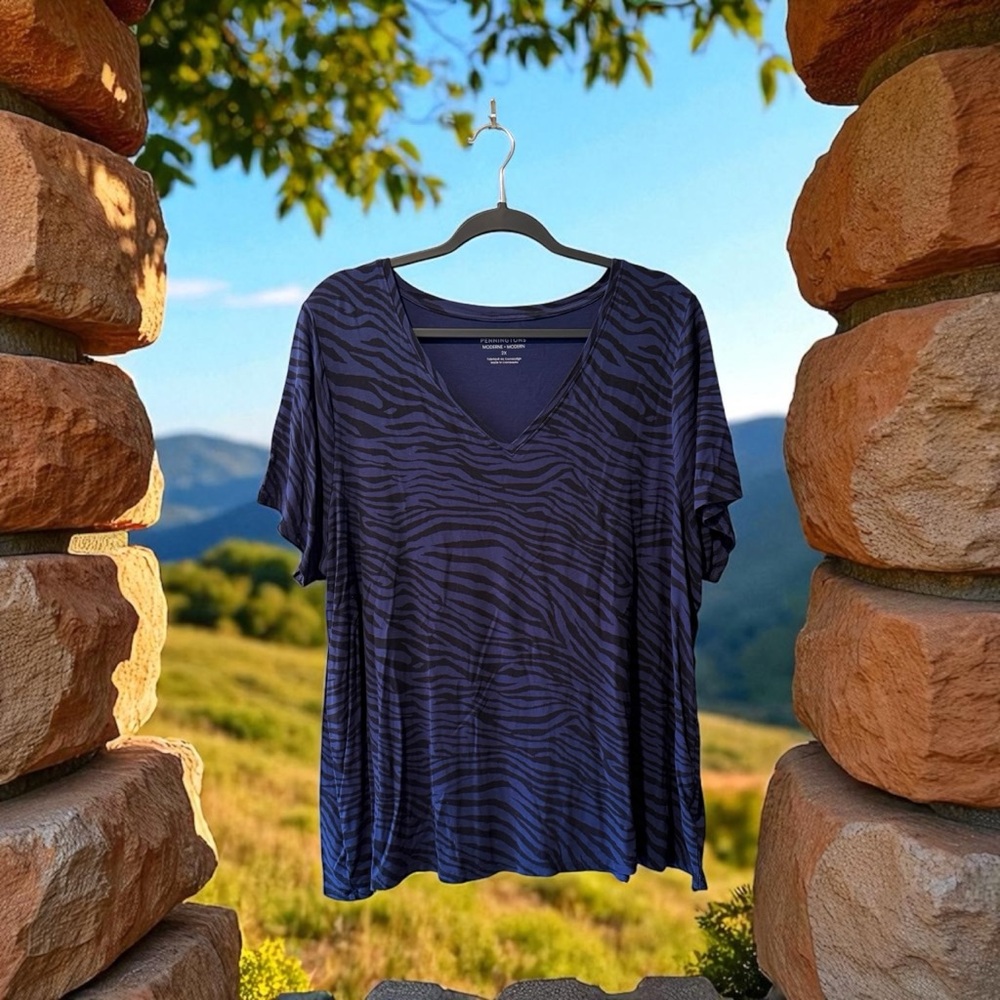 Penningtons Modern Navy & Black Zebra Print V-Neck T-Shirt